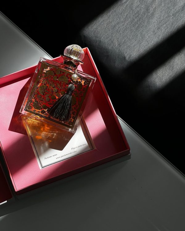 Peche Cardinal MDCI Parfums